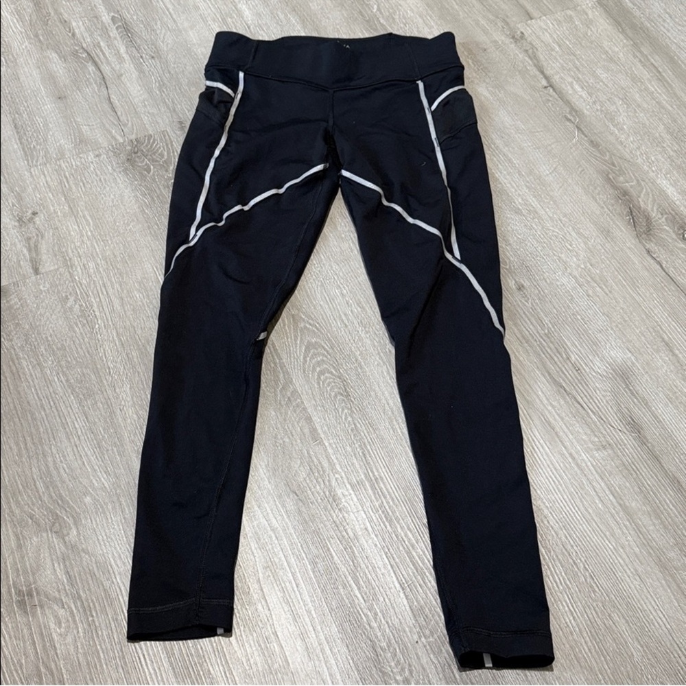 Athleta Reflective Stride Compression Workout Run… - image 5